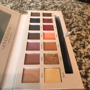 Carli Bybel 14 Color Eyeshadow Palette